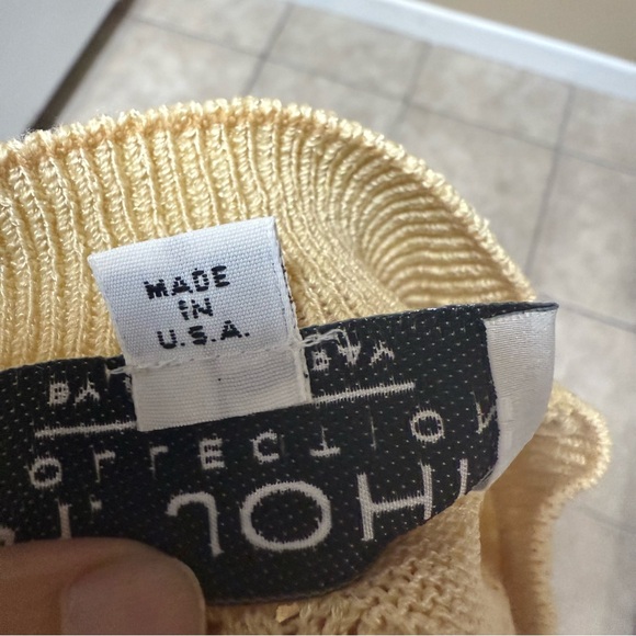 St. John Cream Cowl Neck Sweater Set with Textured Knit size S - Picture 9 of 10